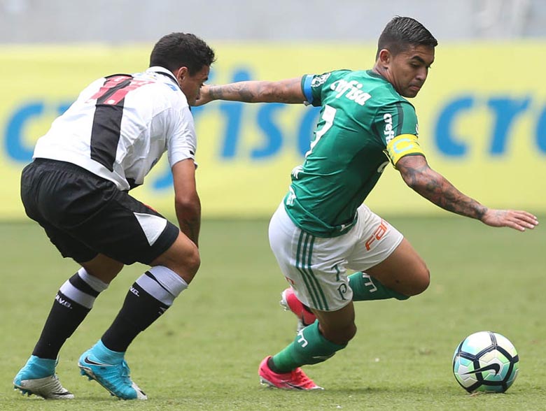 Esperanças para enfrentar o Vasco, Varela e Wesley realizam atividades  físicas em dia de folga do Flamengo, Flamengo