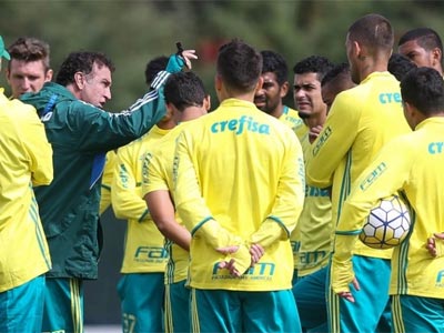 Cuca comanda treino no Palmeiras em 2016