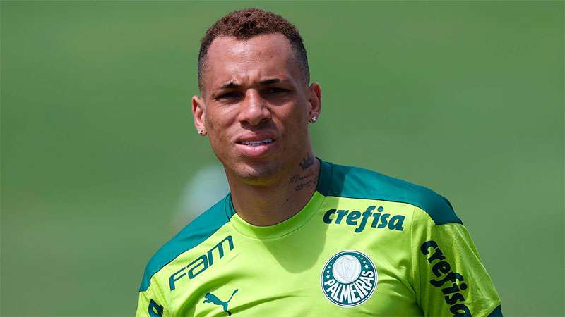 Breno Lopes, em treino no Palmeiras