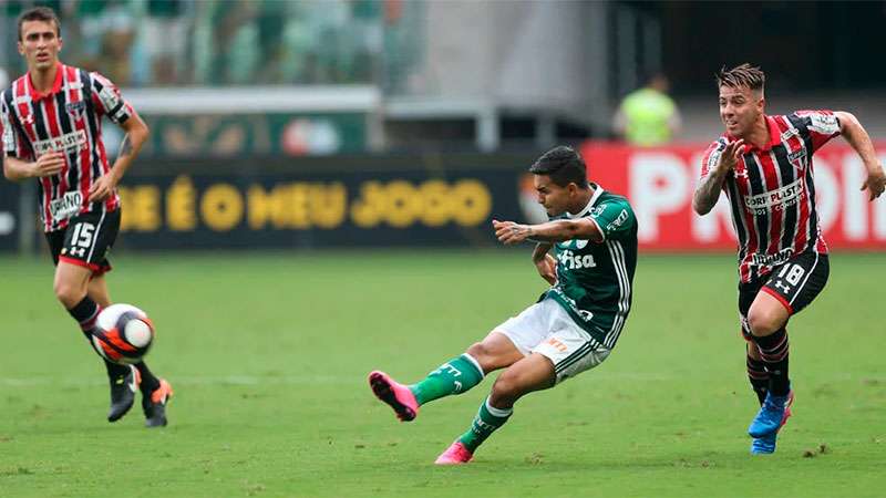 Dudu faz golaço por cobertura no SPFC em 2017, no Allianz Parque