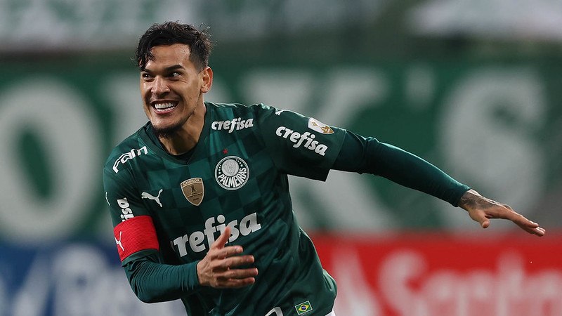 Gustavo Gómez comemora mais um gol no Allianz Parque