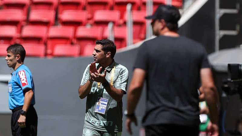 Abel Ferreira em partida do Palmeiras contra o Flamengo, pela Supercopa do Brasil 2021