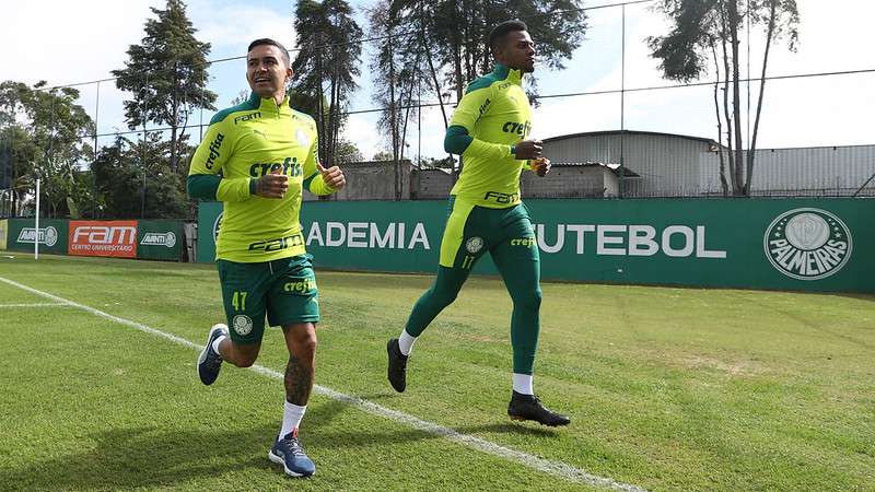Dudu e Pedrão, retornando ao clube, treinam na Academia de Futebol do Palmeiras