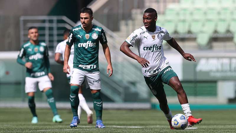 Patrick de Paula durante jogo-treino do Palmeiras no Allianz Parque.