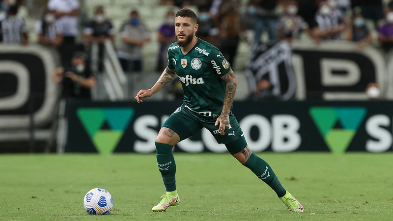 Zé Rafael em jogo do Palmeiras contra o Ceará, durante partida válida pela décima nona rodada do Brasileirão 2021, no Castelão.