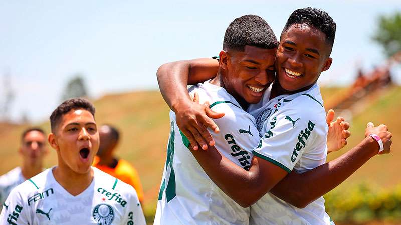 Pela Nike Premier Cup, Sub-15 do Palmeiras vence e se classifica às quartas-de-final.