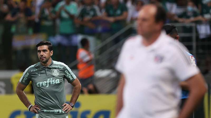 Abel Ferreira em jogo do Palmeiras contra o SPFC, durante partida válida pela trigésima terceira rodada do Brasileirão 2021, no Allianz Parque.