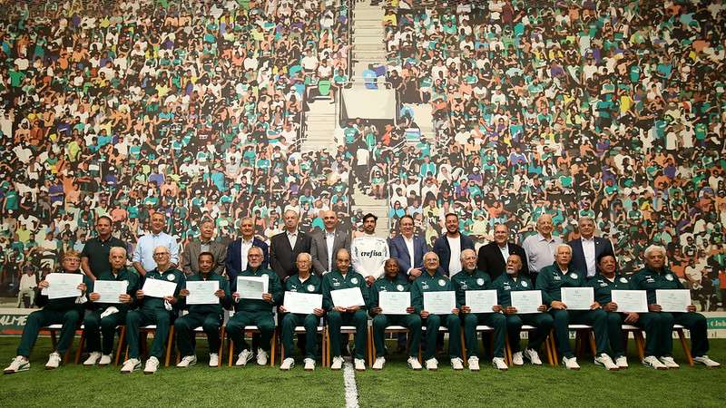 Homenagem aos ex-atletas e ídolos que compuseram as equipes de 1960 e 1970, na Academia de Futebol, em São Paulo-SP.