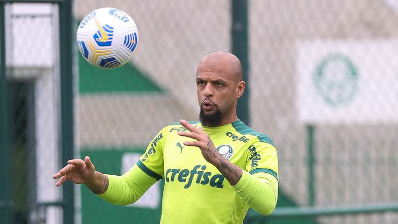 Felipe Melo durante atividades técnicas, em treinamento do Palmeiras na Academia de Futebol.