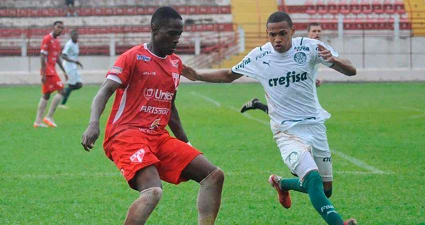 Denzel foi destaque da atual edição do Campeonato Paulista da categoria pela Itapirense, time que esteve presente no mesmo grupo que o Verdão na segunda fase.