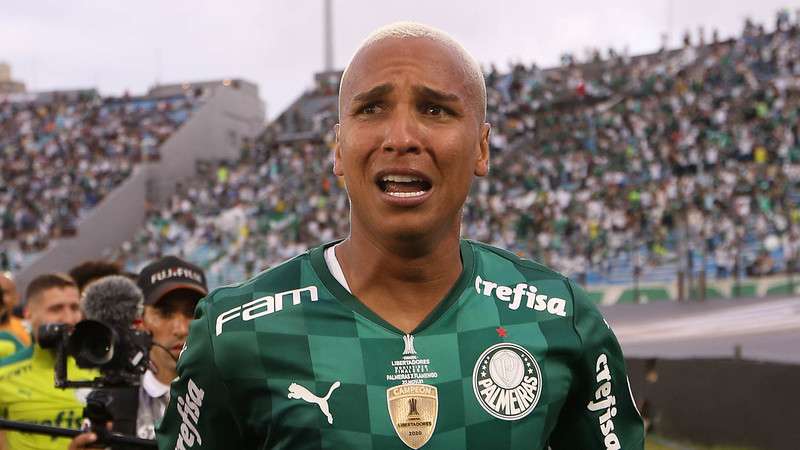 Deyverson do Palmeiras, comemora seu gol contra o Flamengo, durante partida final da Copa Libertadores 2021, no Estádio Centenário, em Montevidéu, Uruguai.