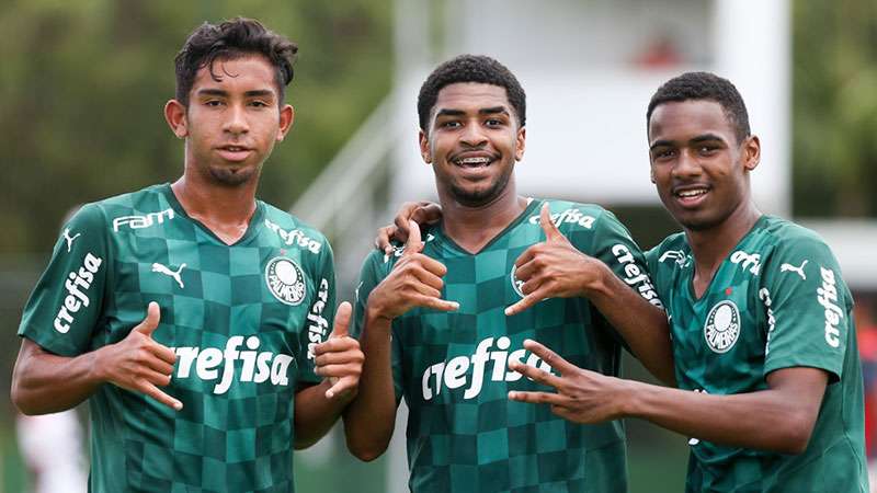 Pelas semifinais do Paulista, Sub-17 do Palmeiras fica no empate e Sub-15 sofre revés.