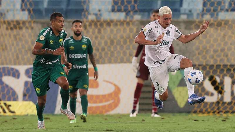 Renan no jogo do do Palmeiras contra o Cuiabá, durante partida válida pela trigésima sexta rodada do Brasileirão 2021, na Arena Pantanal.