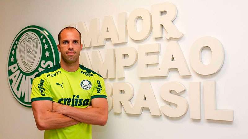 Marcelo Lomba é anunciado como novo reforço do Palmeiras.