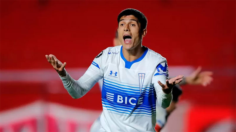 Huerta tem exames médicos reprovados e sua contratação será reavaliada pelo Palmeiras.