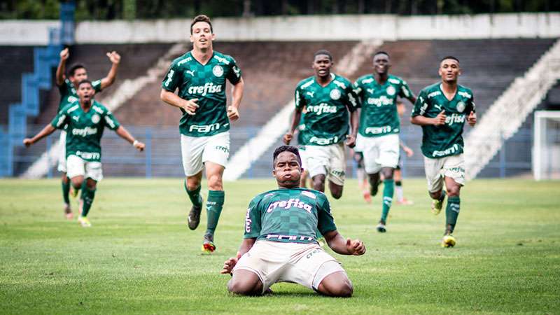 Endrick faz golaço e Sub-17 do Palmeiras abre vantagem na final do Paulista.