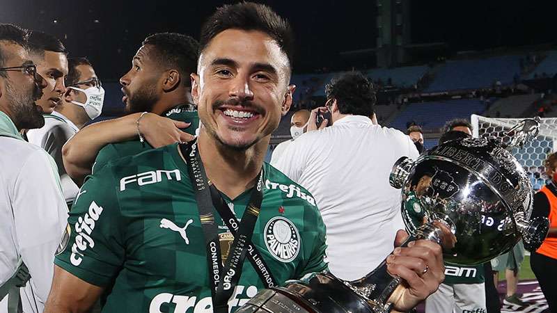 Willian durante as comemorações do Palmeiras pela conquista da Copa Libertadores 2021.