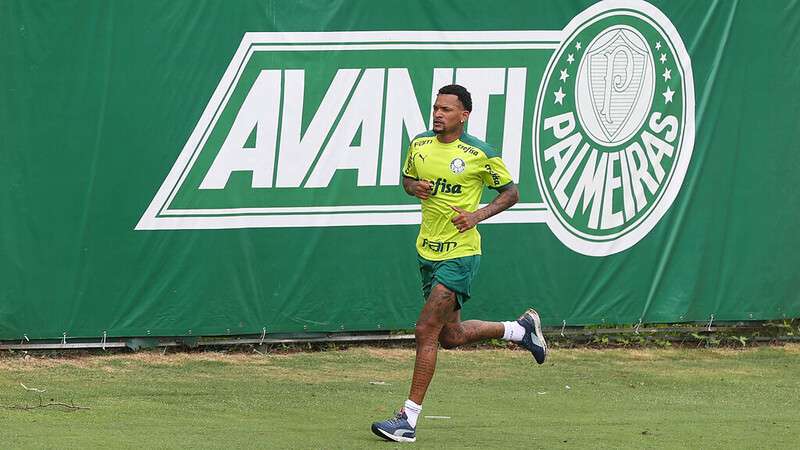 Jailson inicia os trabalhos para a pré-temporada 2022 do Palmeiras, na Academia de Futebol.