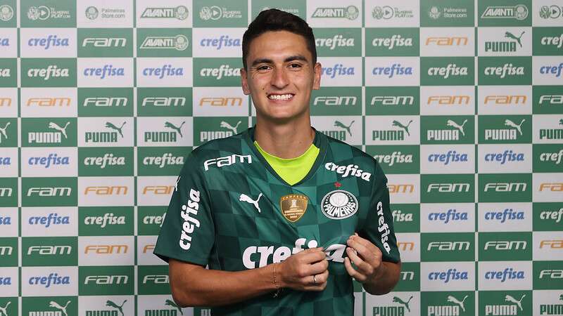 Eduard Atuesta é apresentado como mais novo atleta do Palmeiras, na Academia de Futebol.