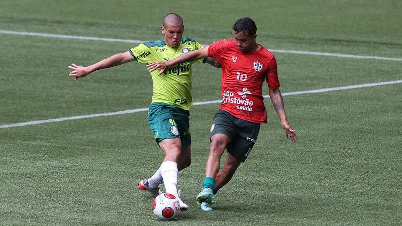 Naves durante jogo-treino do Palmeiras contra a Portuguesa, no Allianz Parque.