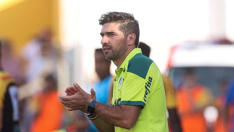 Abel Ferreira do Palmeiras em jogo contra o Novorizontino, durante partida válida pela fase de grupos, do Paulistão 2022, no Estádio Dr. Jorge Ismael de Biase.