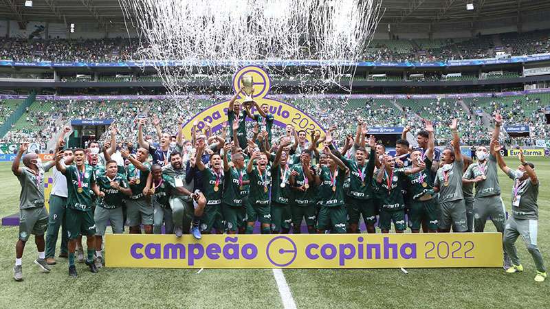 É campeão! Palmeiras dá show, goleia Santos e conquista o título da Copinha.