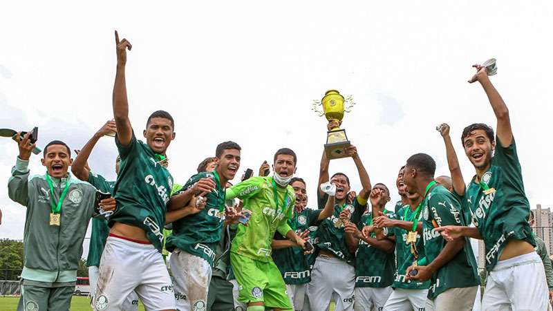 Sub-17 do Palmeiras vence SCCP e conquista o título da FAM Cup; Sub-16 garante a 3ª colocação.