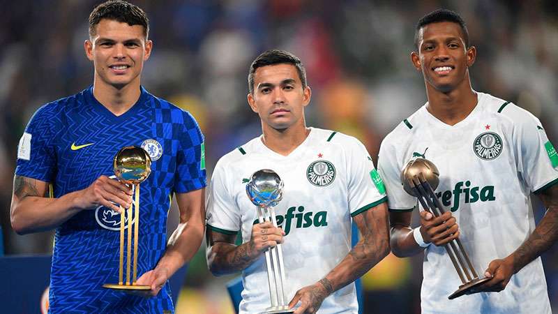 Fifa elege Dudu e Danilo entre os melhores jogadores do Mundial de Clubes.