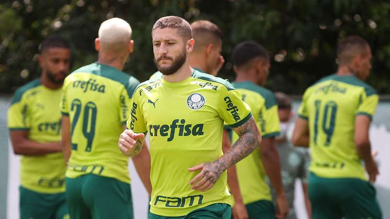 Zé Rafael durante treinamento do Palmeiras, na Academia de Futebol.