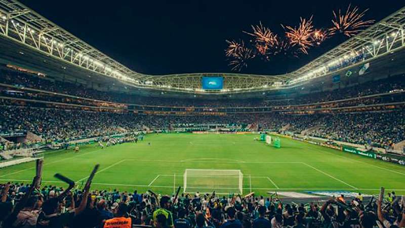 Amorim Podporco on X: Allianz Parque quase pronto para a final do Paulista.  Palco foi coberto por um pano verde.  / X