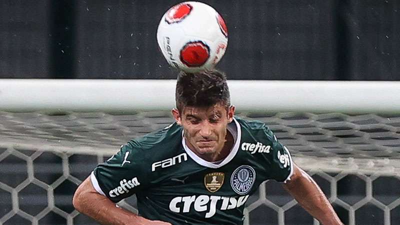 Benjamín Kuscevic em jogo do Palmeiras contra o Santos, durante partida válida pela décima primeira rodada do Paulistão 2022, no Allianz Parque.