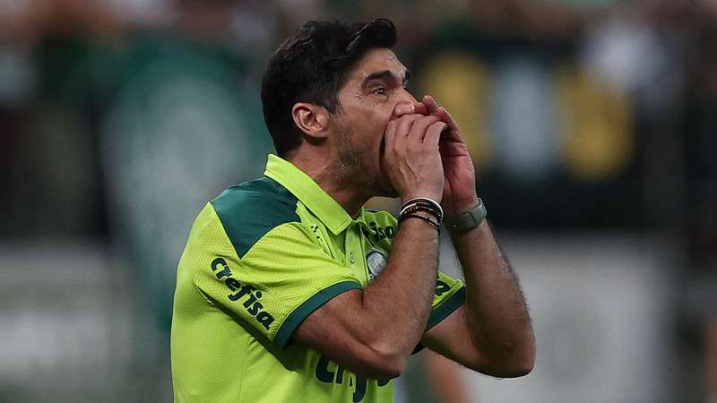 Abel Ferreira em jogo do Palmeiras contra o Ceará, durante partida válida pela primeira rodada do Brasileirão 2022, no Allianz Parque.