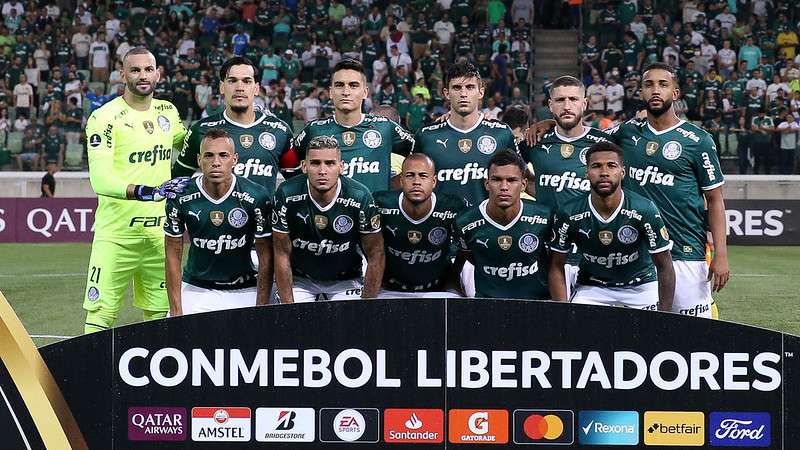 Palmeiras posa para foto oficial no jogo contra o Independiente Petrolero, durante partida válida pela fase de grupos Libertadores 2022, no Allianz Parque.