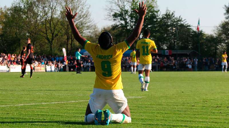 Endrick brilha com a seleção Brasileira Sub-17 e é destaque pelo mundo.