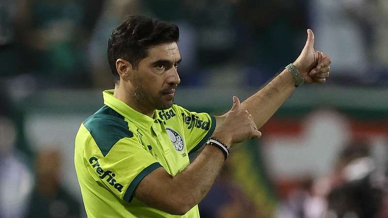 Abel Ferreira em jogo do Palmeiras contra o SCCP, durante partida válida pela terceira rodada do Brasileirão 2022, na Arena Barueri.