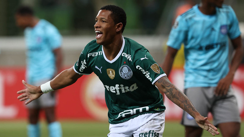 Danilo comemora seu gol pelo Palmeiras contra o Emelec, durante partida válida pela fase de grupos da Libertadores 2022, no Allianz Parque.