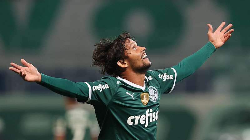 Gustavo Scarpa comemora seu gol pelo Palmeiras contra o Deportivo Táchira, durante partida válida pela fase de grupos da Libertadores 2022, no Allianz Parque.