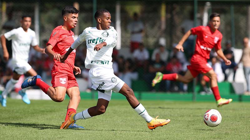 Sub-15 e Sub-17 do Palmeiras goleiam Atlético Guaratinguetá em partida válida pela oitava rodada do Campeonato Paulista de mabas as categorias, na Academia de Futebol 2, em Guarulhos-SP.