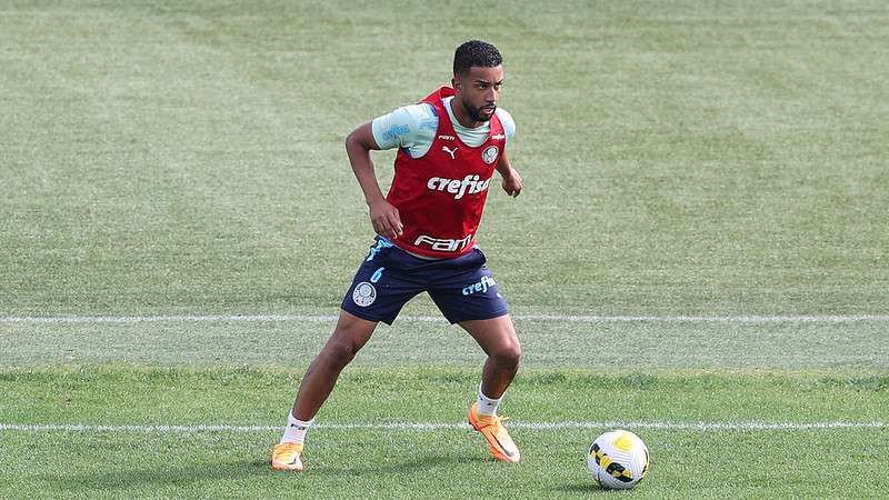 Jorge durante treinamento do Palmeiras na Academia de Futebol.