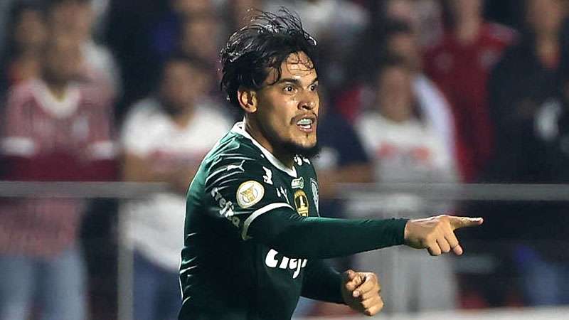 Gustavo Gómez comemora seu gol pelo Palmeiras contra o SPFC, durante partida válida pela décima terceira rodada do Brasileirão 2022, no Morumbi.