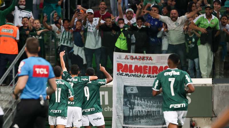 Endrick comemora seu gol pelo Palmeiras contra o Vasco, na primeira partida válida pela final da Copa do Brasil Sub-17, no Allianz Parque, em São Paulo-SP.