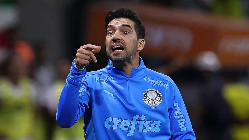 Abel Ferreira em jogo do Palmeiras contra o SPFC, durante segunda partida válida pelas oitavas de final da Copa do Brasil 2022, no Allianz Parque.