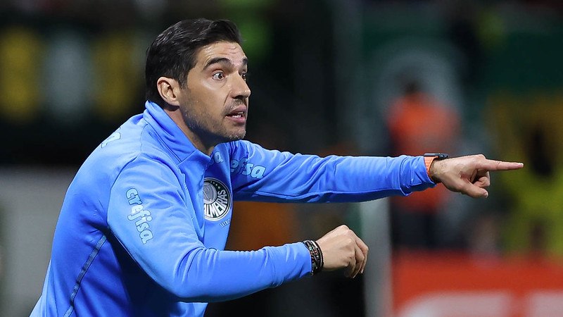 Abel Ferreira em jogo do Palmeiras contra o Cuiabá, durante partida válida pela décima sétima rodada do Brasileirão 2022, no Allianz Parque.