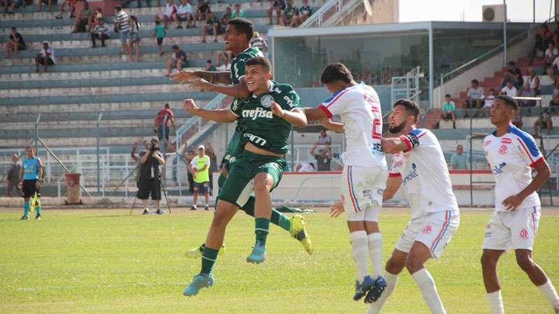 De virada, Palmeiras vence Penapolense pelo Campeonato Paulista Sub-20.