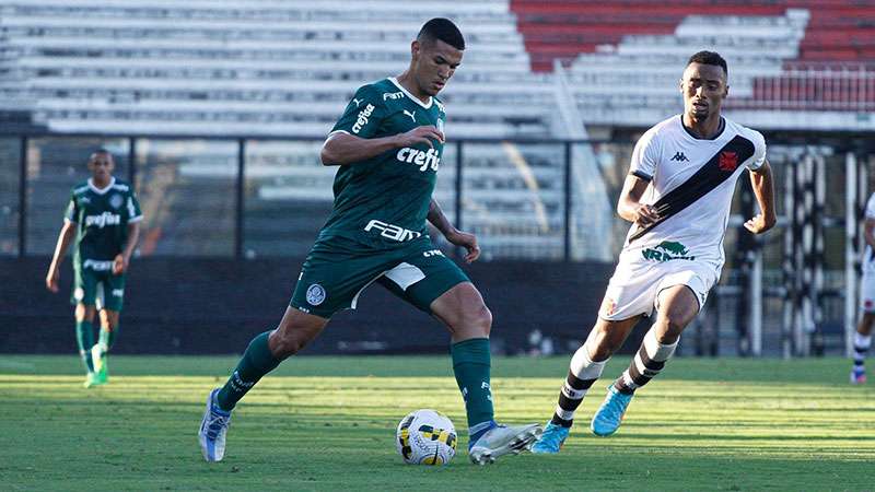 Palmeiras sofre revés para Vasco no jogo de ida das quartas do Brasileiro Sub-20.
