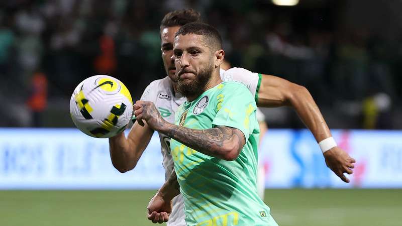 Zé Rafael em jogo do Palmeiras contra o Juventude, durante partida válida pela vigésima sexta rodada, do Brasileirão 2022, no Allianz Parque.