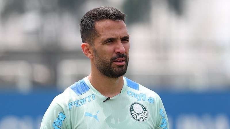 Luan durante treinamento do Palmeiras na Academia de Futebol, em São Paulo-SP.