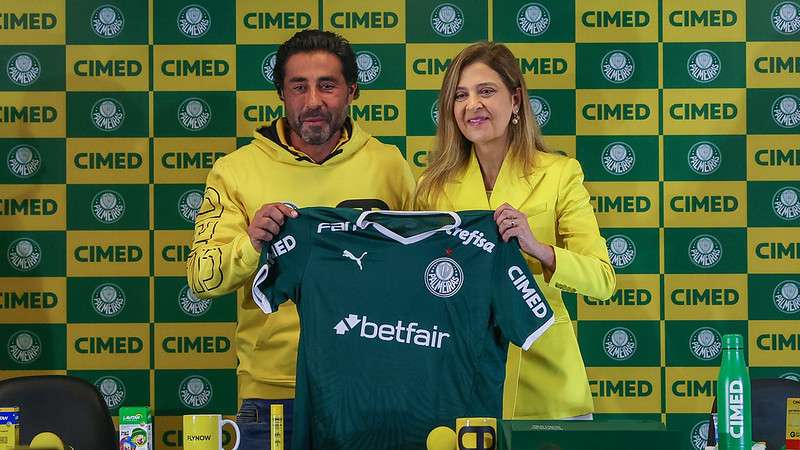 Palmeiras oficializa parceria com a Cimed até o final de 2024.