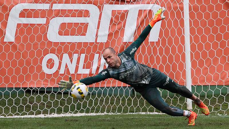 Marcelo Lomba durante treinamento do Palmeiras na Academia de Futebol.