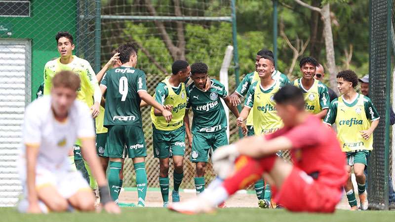 Nos pênaltis, Sub-17 do Palmeiras vence Ibrachina e vai à semifinal do Paulista; Sub-15 também avança.